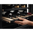 AEG AWUS020B5B ProfessionalLine Weinkühlgerät 30cm Unterbaukühlschrank
